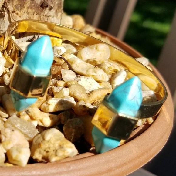 Gorgeous gold and turquoise bracelet - Picture 2 of 3